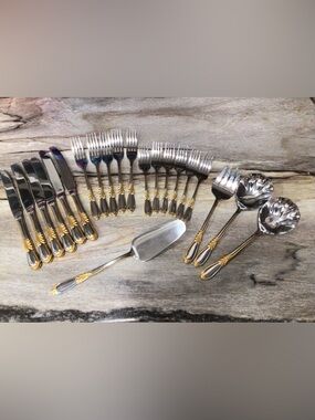 Vintage Retroneu Linda Gold Accent Flatware Korea Stainless YOUR CHOICE.